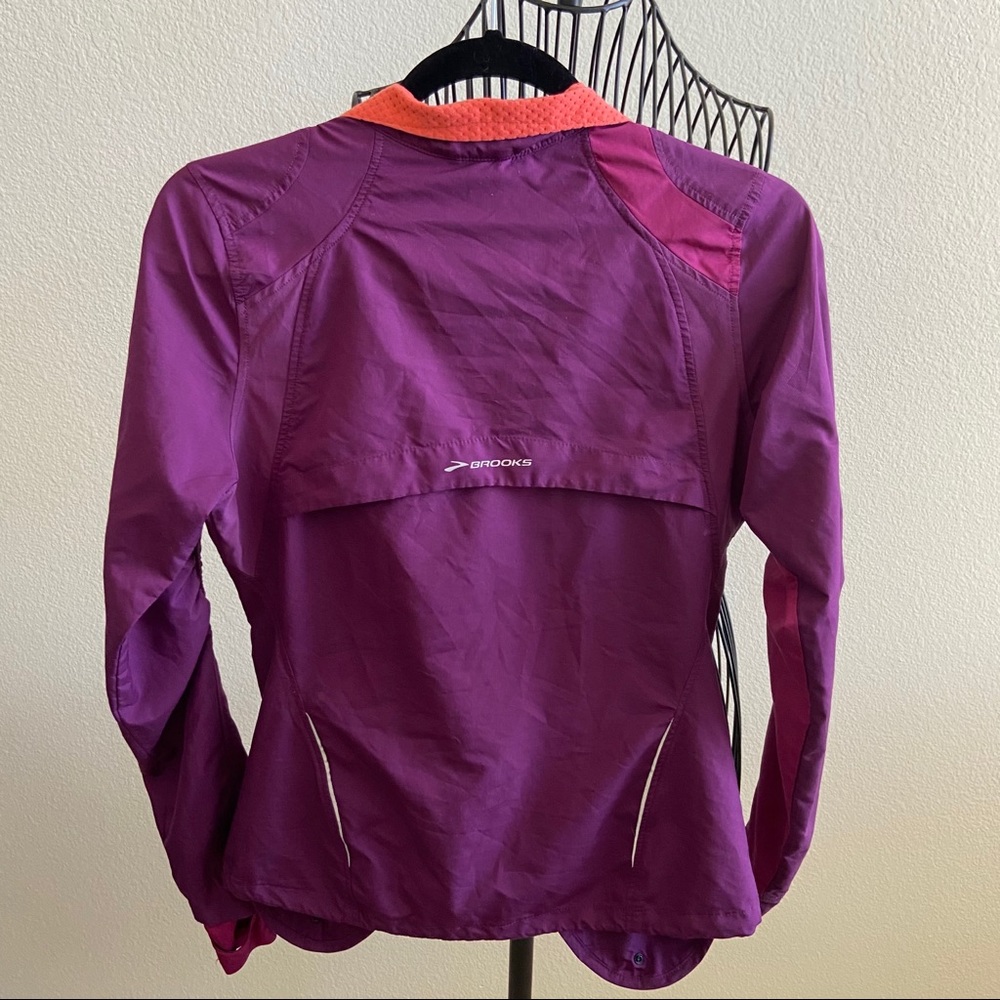Waterproof jacket - Picture 2 of 5